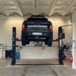 Autoremondi osakond - auto tõstukil (7)
